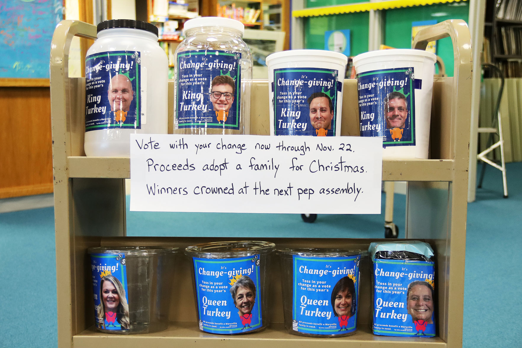 Maryville students hold ‘Change-giving’
